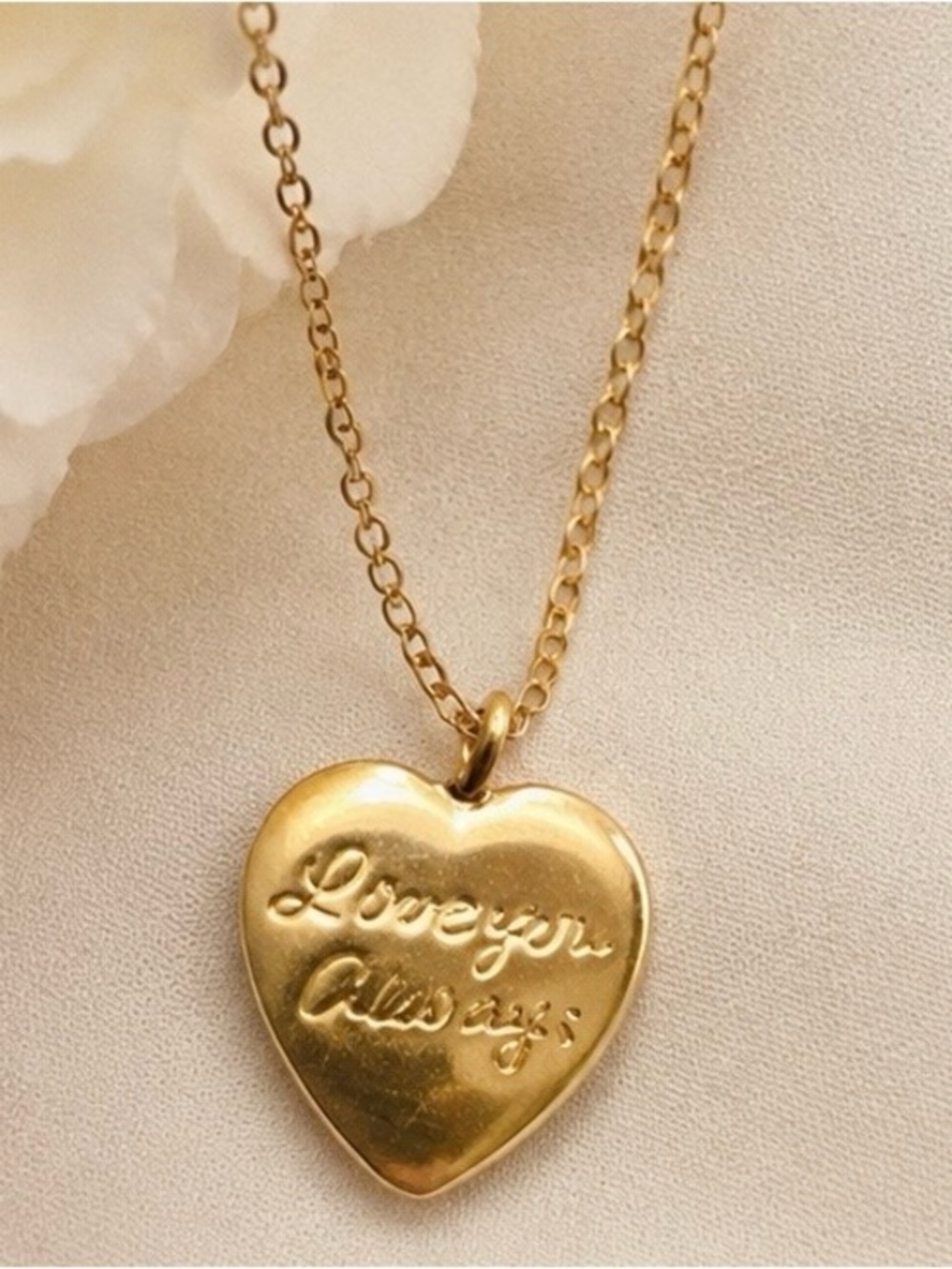 ✨💛Love You Always Gold Finish Puffed Heart Pendant Necklace💛✨